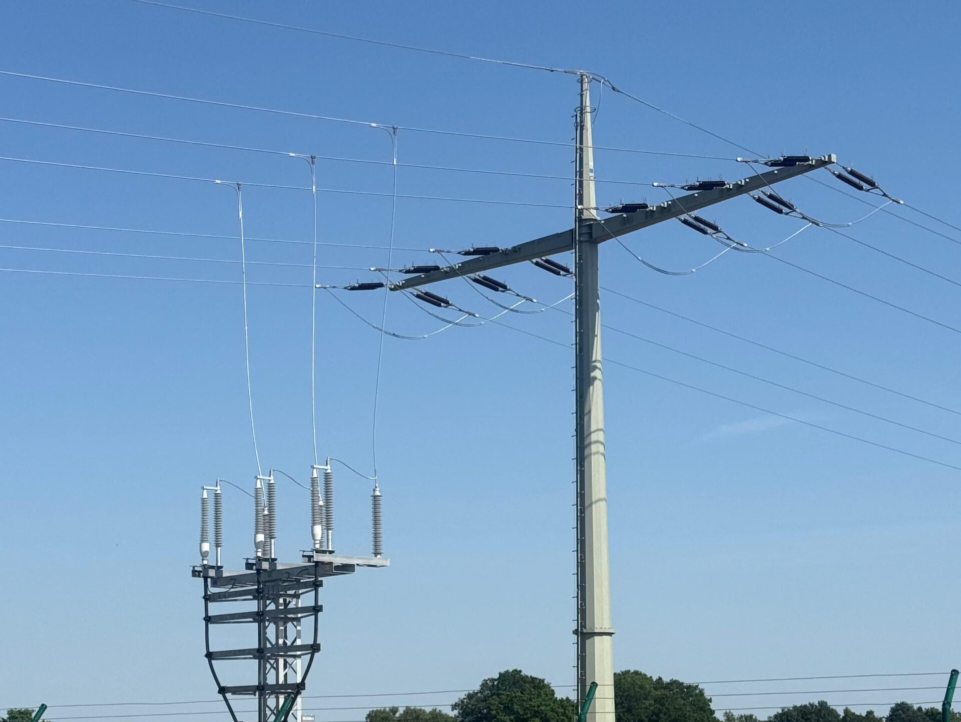 epd-grip1 110-kV-Leistungstransformator (Kolektor) auf Fundament